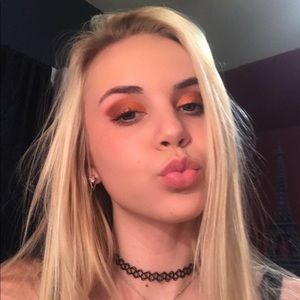 Meet your Posher, Kara